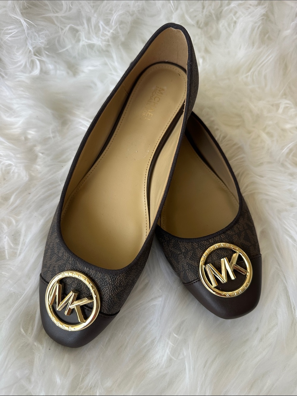 Michael Kors Brown MK Logo Round Toe Ballet Flats size 7 EUC
